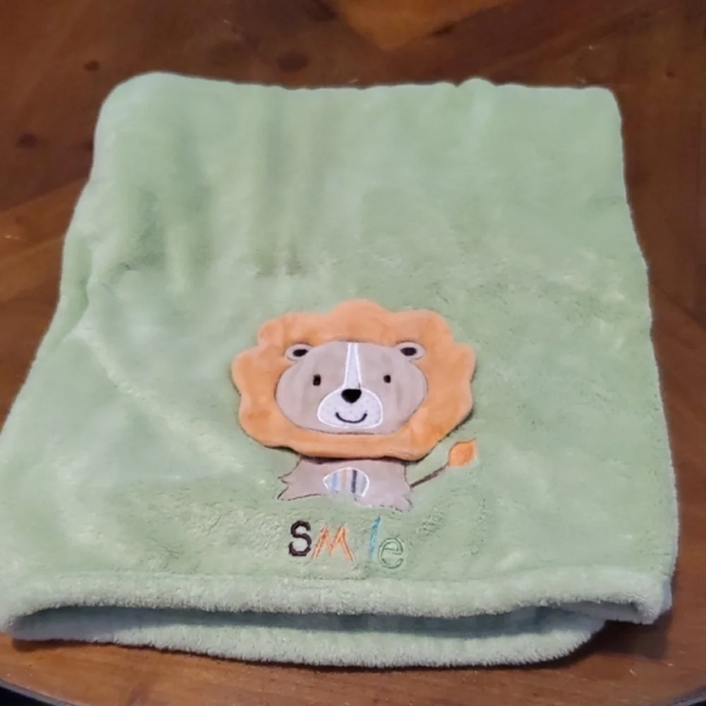 Carter's Green Bib with Lion Design